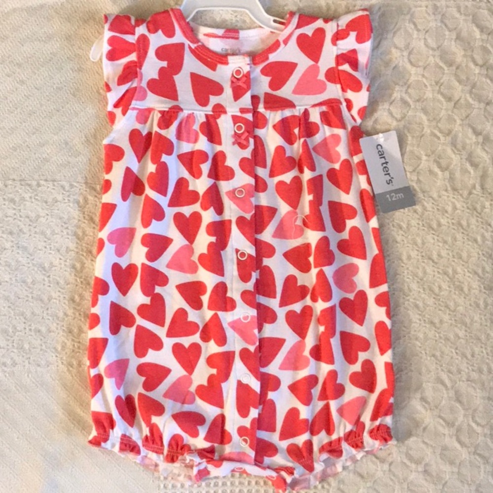 Carter’s 12m Baby Snap-up-romper Hearts